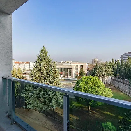 Daire Cozy Flat W Nature View Balcony And Ac In *
